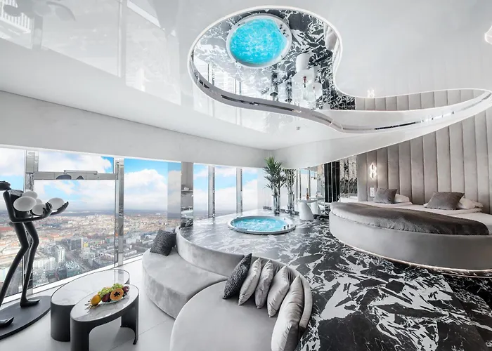 Apartamenty Sky Tower Z Jakuzzi Przy Oknie By Bqqk